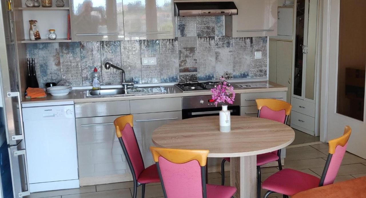 Apartman Franka Crikvenica Exteriör bild