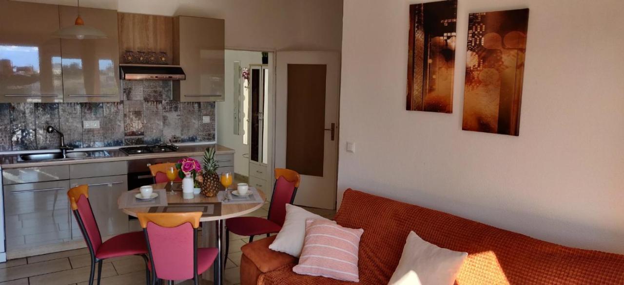 Apartman Franka Crikvenica Exteriör bild