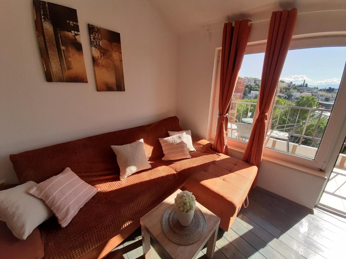 Apartman Franka Crikvenica Exteriör bild