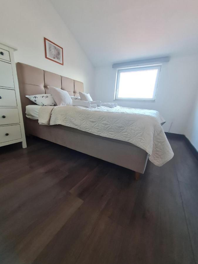 Apartman Franka Crikvenica Exteriör bild